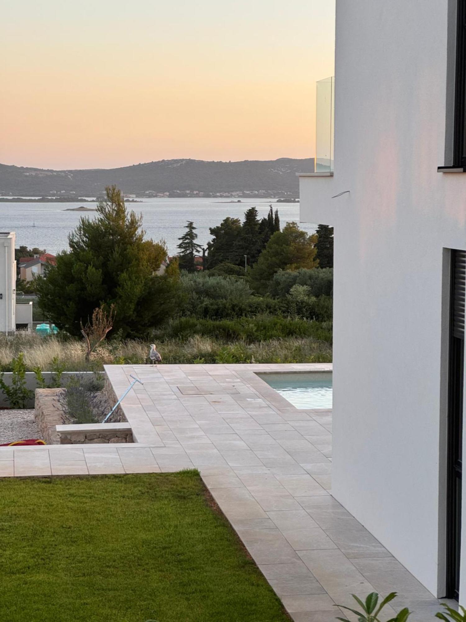 Dvj Apartments Biograd Na Moru Eksteriør billede